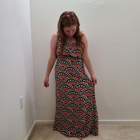 Xhilaration Beautiful Patterned Maxi Dress - Picture 5 of 16